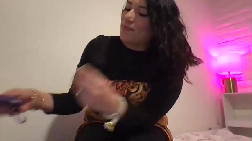 suzyishellawet Adult Chat March 10, 2026