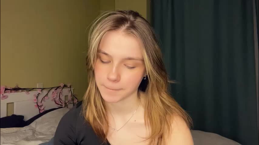 laurineleconey Adult Chat March 10, 2026