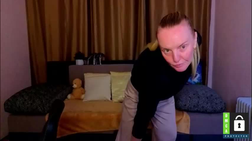 bella_hadatt Adult Chat March 10, 2026