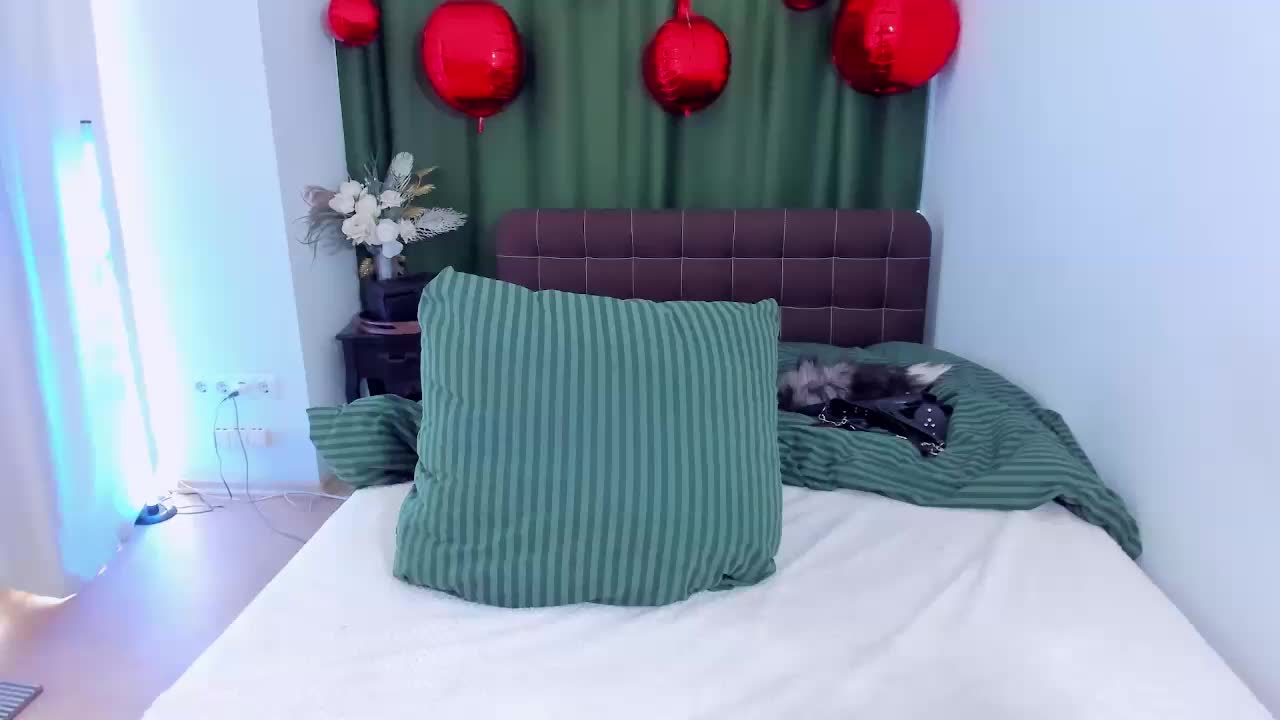 LaurenMorry Adult Chat March 11, 2026