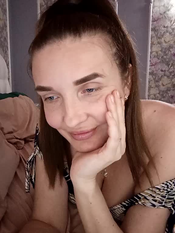 -Frida- Adult Chat March 10, 2026