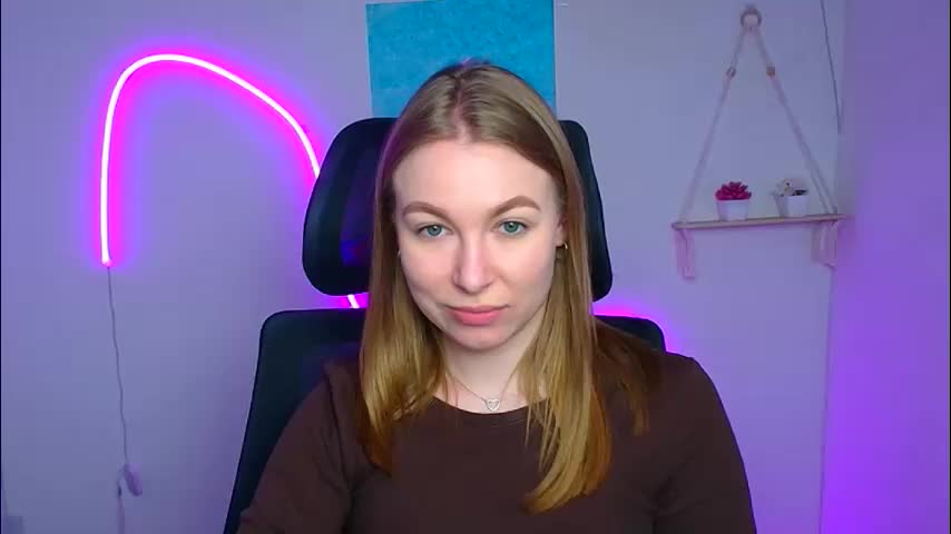 emilia_ilia Adult Chat March 10, 2026