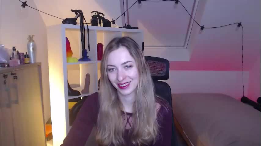 scarlet_sophie Adult Chat March 10, 2026