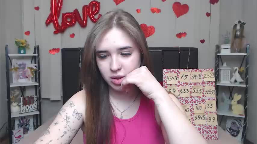 laurahlot Adult Chat March 11, 2026