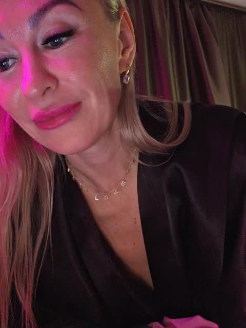 Blondi_Love Adult Chat March 11, 2026