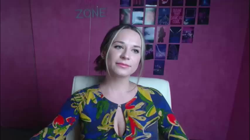 moonsusanna Adult Chat March 11, 2026