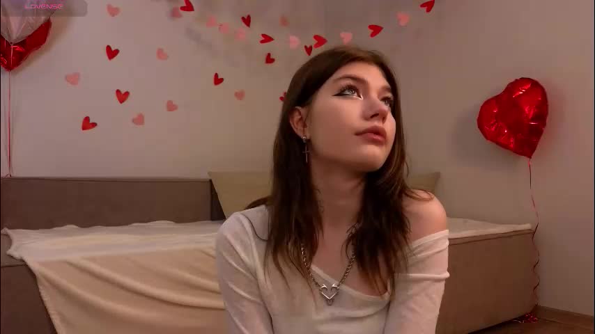 cutebuthott Adult Chat March 11, 2026