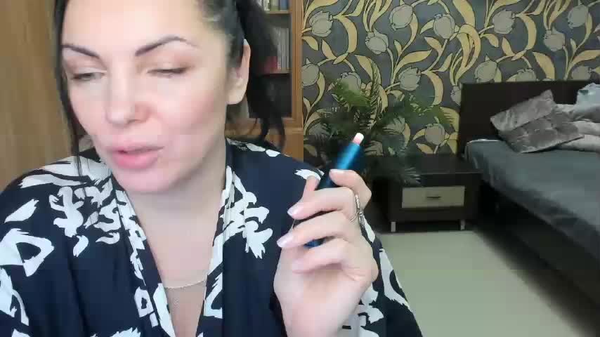 LouiseJenkin Adult Chat March 11, 2026