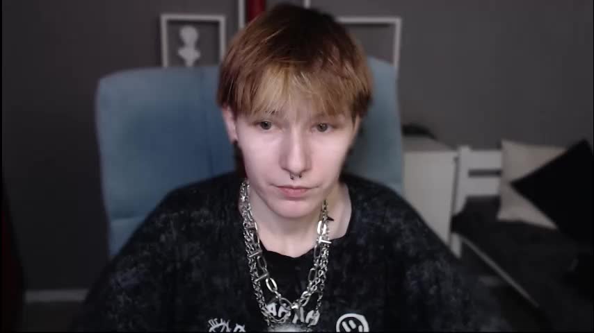 guitarandangell Adult Chat March 11, 2026