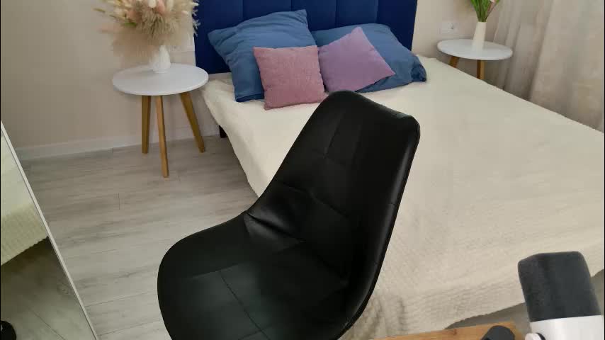 alexis_lovelyy Adult Chat March 11, 2026