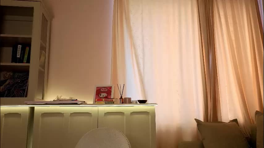 alisia_mars Adult Chat March 11, 2026