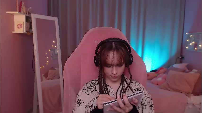 jamie_chung Adult Chat March 11, 2026