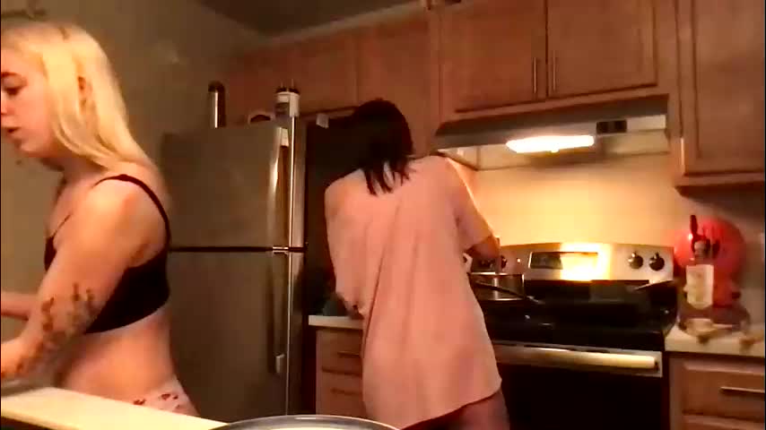 konniefirst Adult Chat March 11, 2026