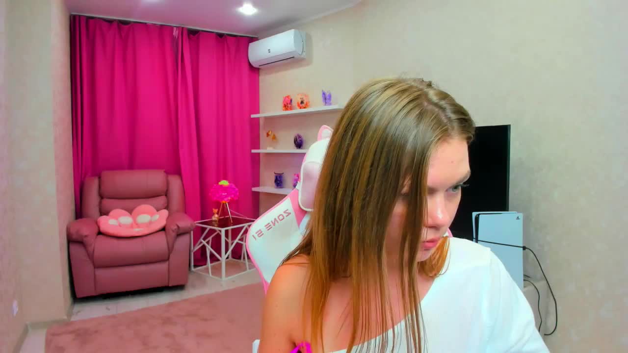 Strawberrye Adult Chat March 11, 2026