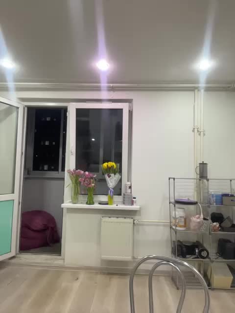 Lizzi-Peach Adult Chat March 11, 2026