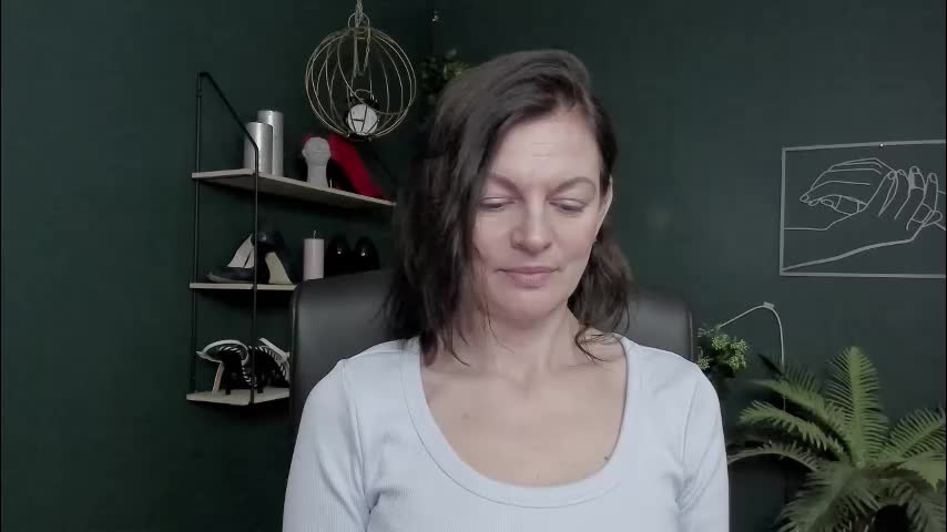 vivian_dream Adult Chat March 11, 2026