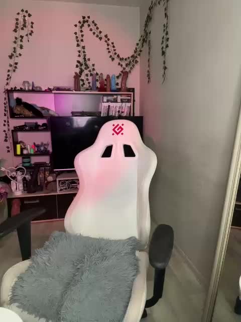 Honey_buns Adult Chat March 11, 2026