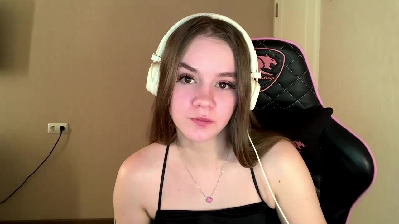 AgnesShyy Adult Chat March 11, 2026