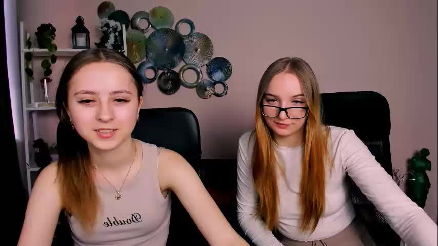 rebecca_smile_ Adult Chat March 12, 2026