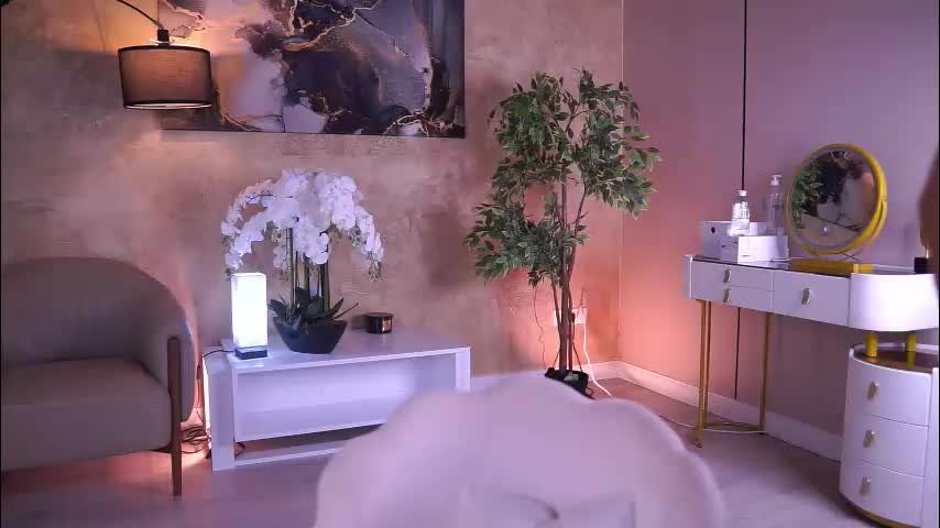 evazane Adult Chat March 12, 2026