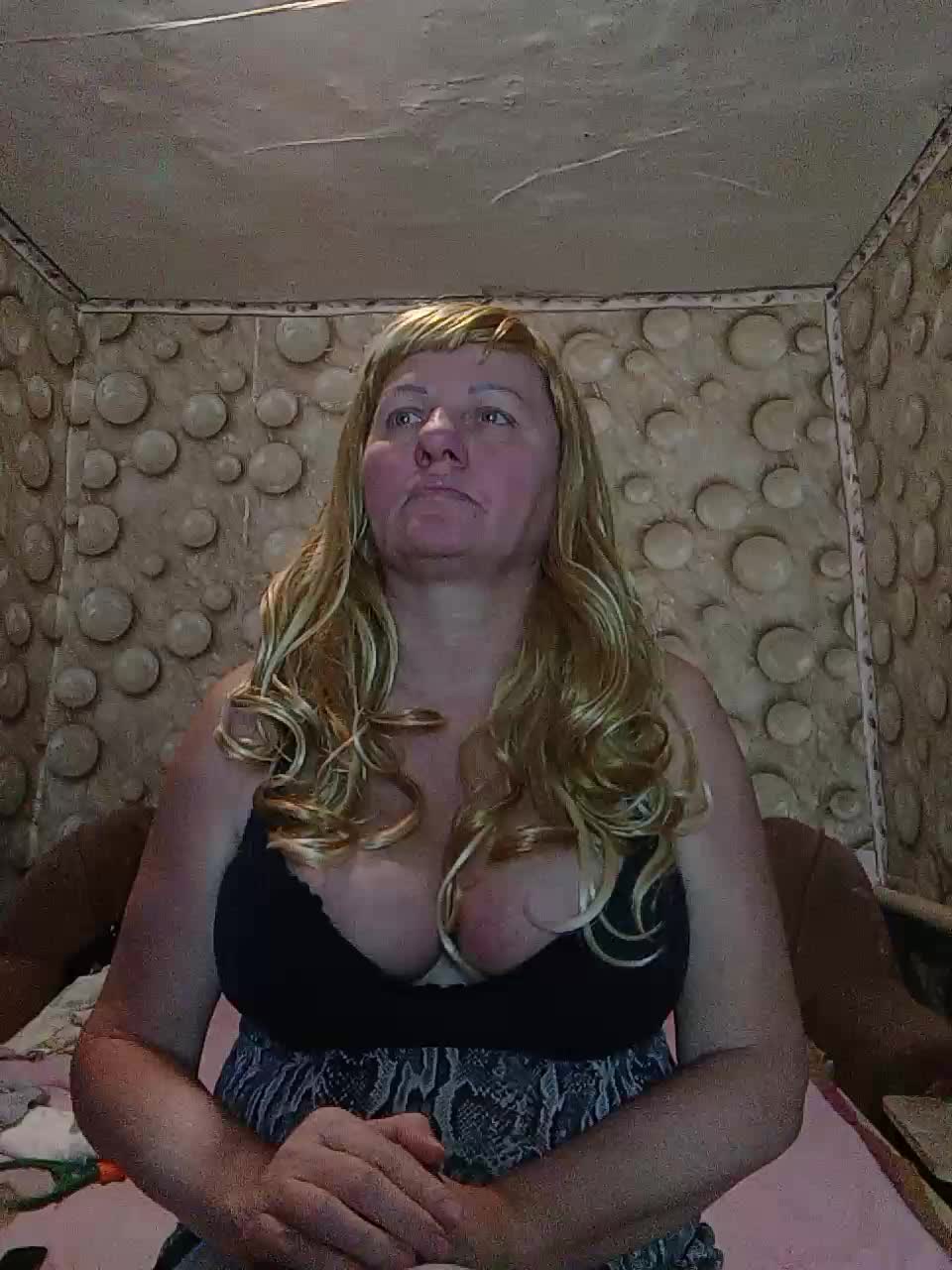 FameLara Adult Chat March 12, 2026