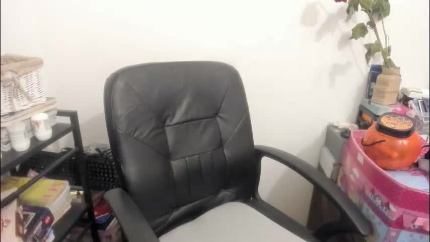 artsyandcraftsy_ Adult Chat March 12, 2026