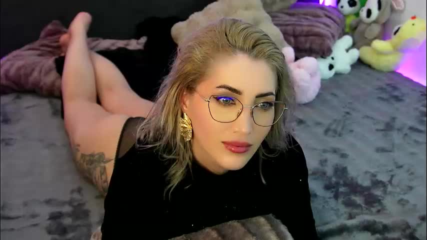 tweety_twist Adult Chat March 12, 2026