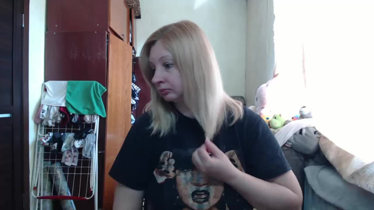 BustyBlondy Adult Chat March 12, 2026