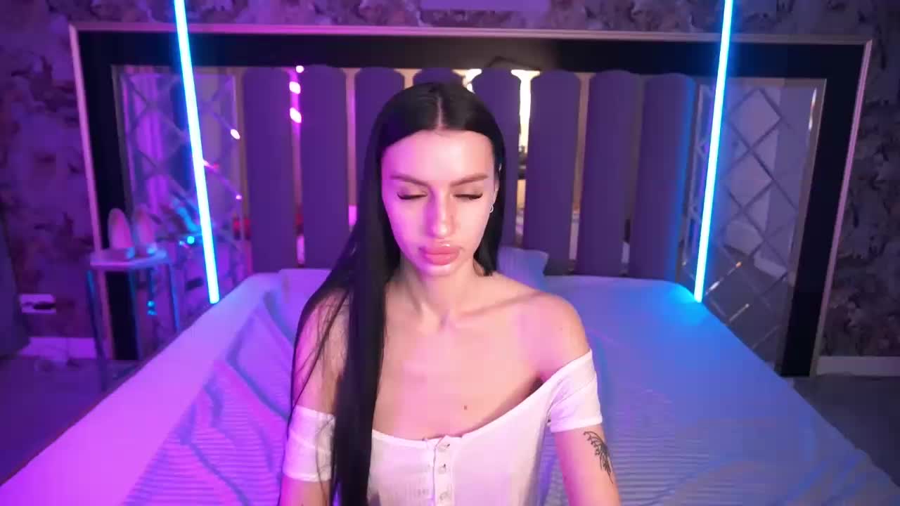 SnowWhiteee Adult Chat March 12, 2026