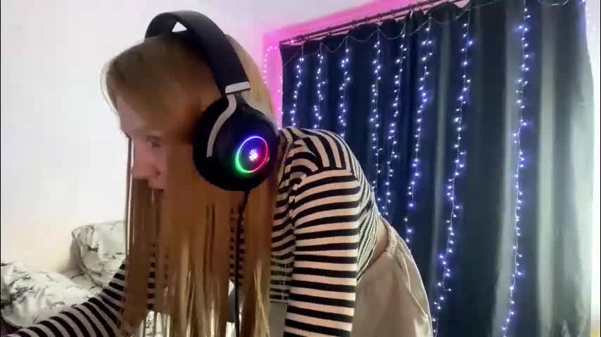 kayceefroehner Adult Chat March 12, 2026