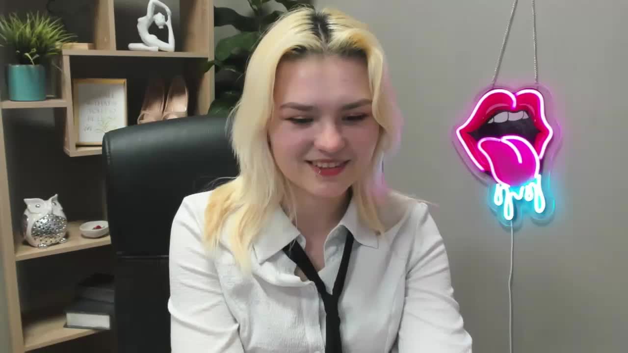 SweetLilyxo Adult Chat March 12, 2026
