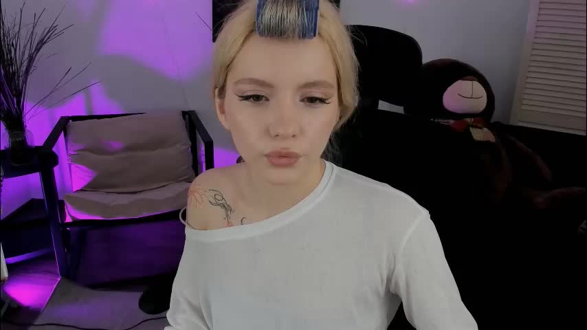 aurorawrenfield Adult Chat March 12, 2026