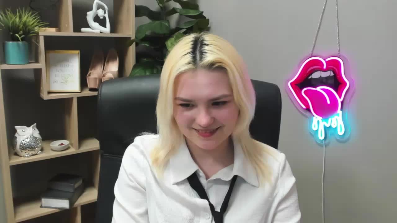 SweetLilyxo Adult Chat March 12, 2026