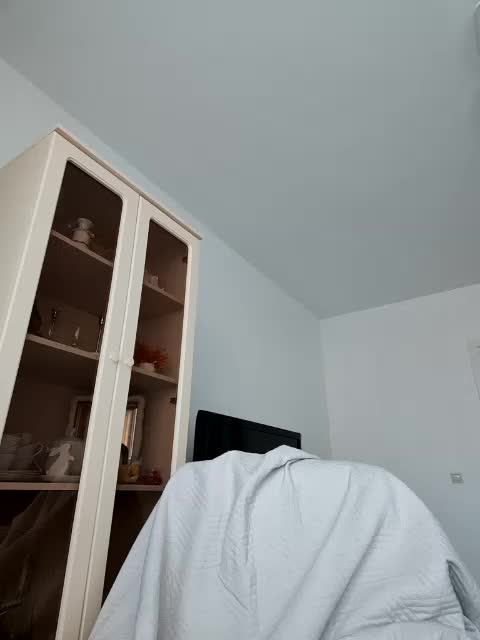 _SKYY_____ Adult Chat March 12, 2026