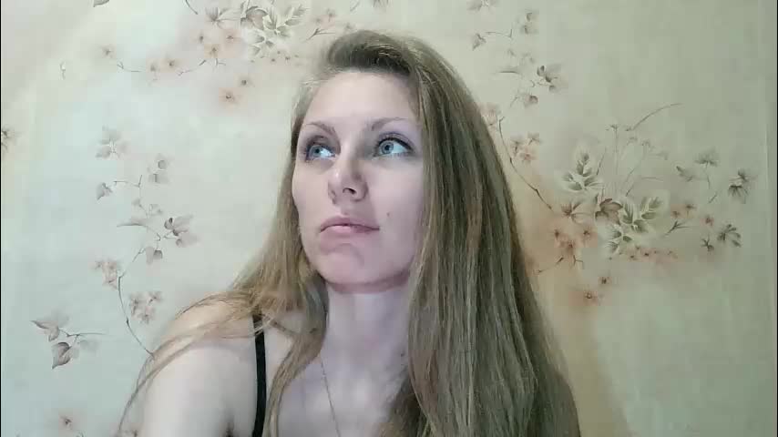 roxyfox18x01 Adult Chat March 12, 2026