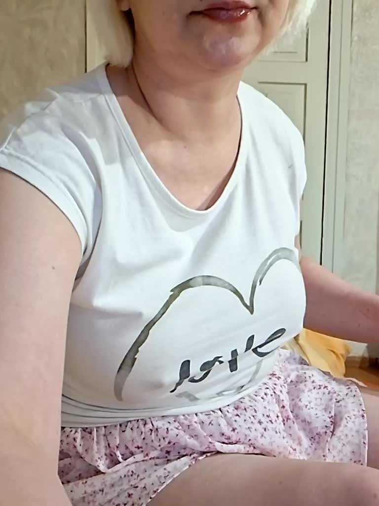 Vika211 Adult Chat March 12, 2026