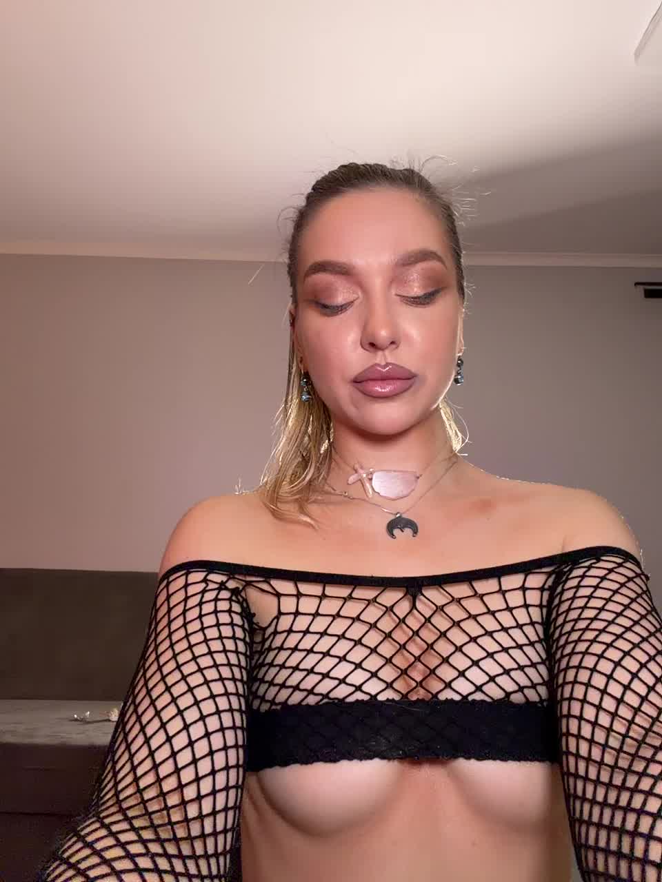 MistressX555 Adult Chat March 13, 2026