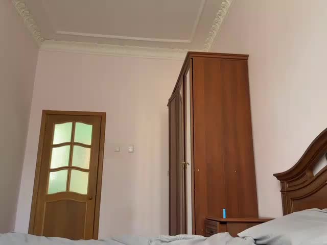 Iloniyaa Adult Chat March 13, 2026