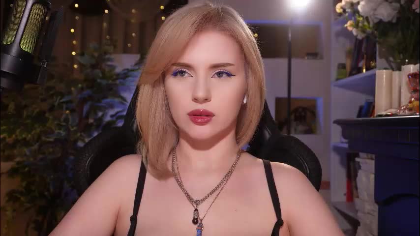 chriss_foxx Adult Chat March 13, 2026