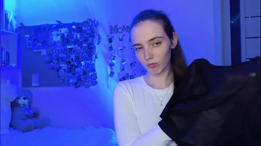 olivia_lily Adult Chat March 13, 2026