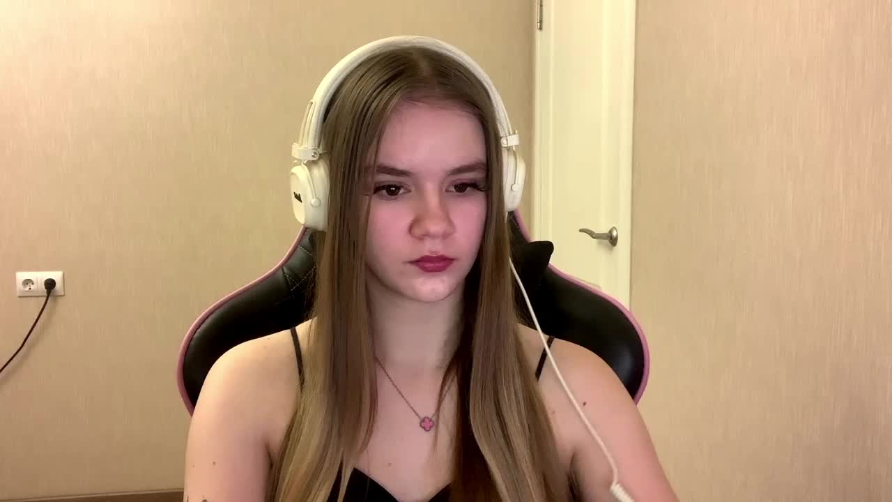 AgnesShyy Adult Chat March 13, 2026