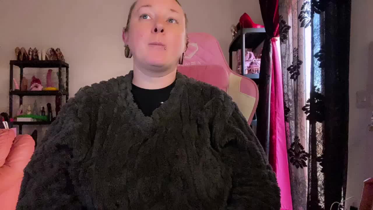 NylonQueen Adult Chat March 13, 2026