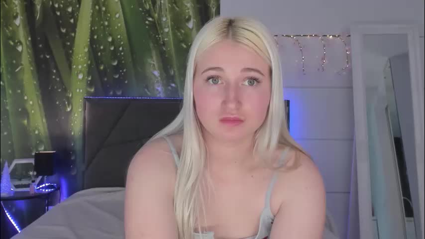 hollytaillor Adult Chat March 13, 2026