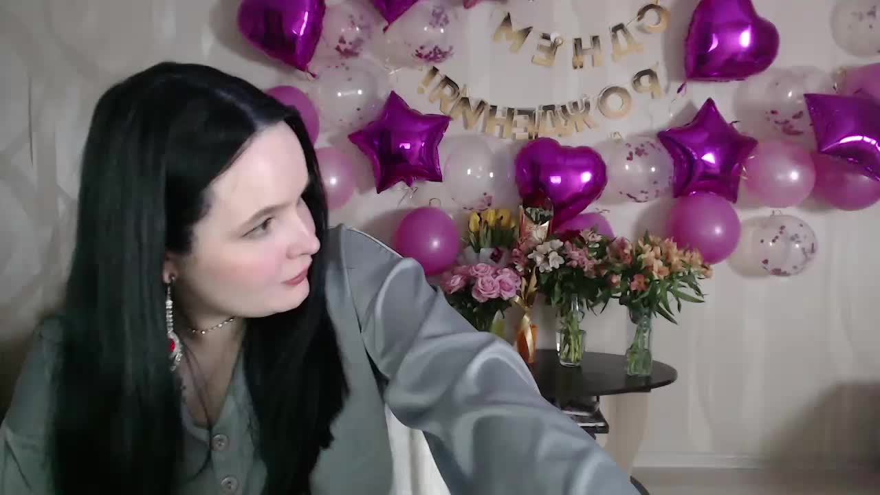 Lizzi-Peach Adult Chat March 13, 2026