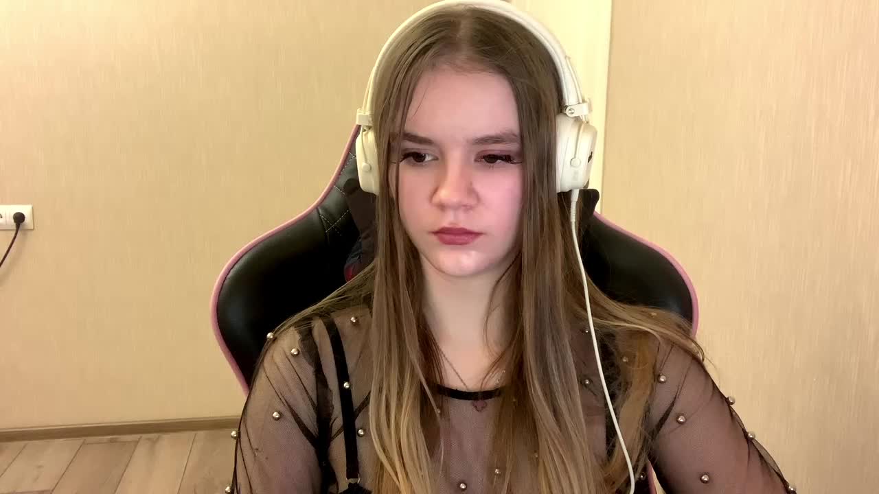 AgnesShyy Adult Chat March 13, 2026