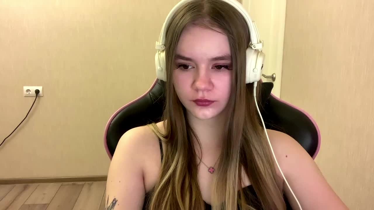 AgnesShyy Adult Chat March 13, 2026