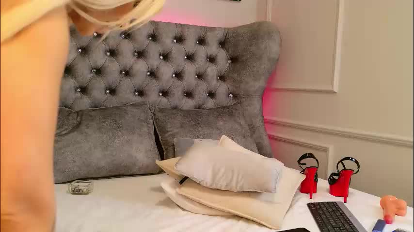 meganxdesire Adult Chat March 13, 2026