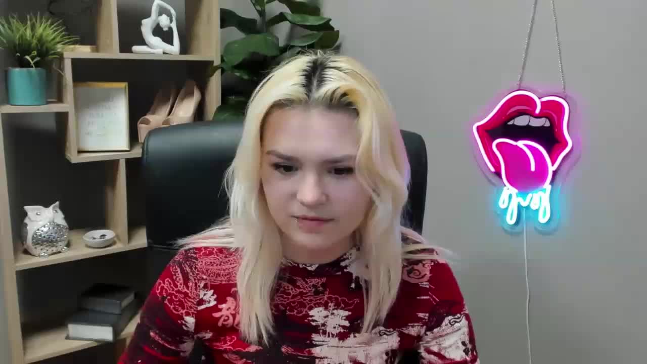 SweetLilyxo Adult Chat March 13, 2026