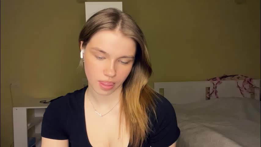 laurineleconey Adult Chat March 13, 2026