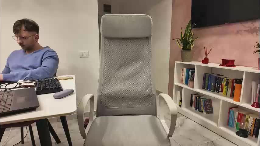 rrr1995 Adult Chat March 14, 2026